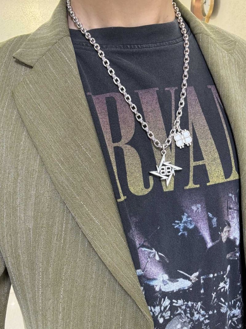 Ba1en*iaga necklaces